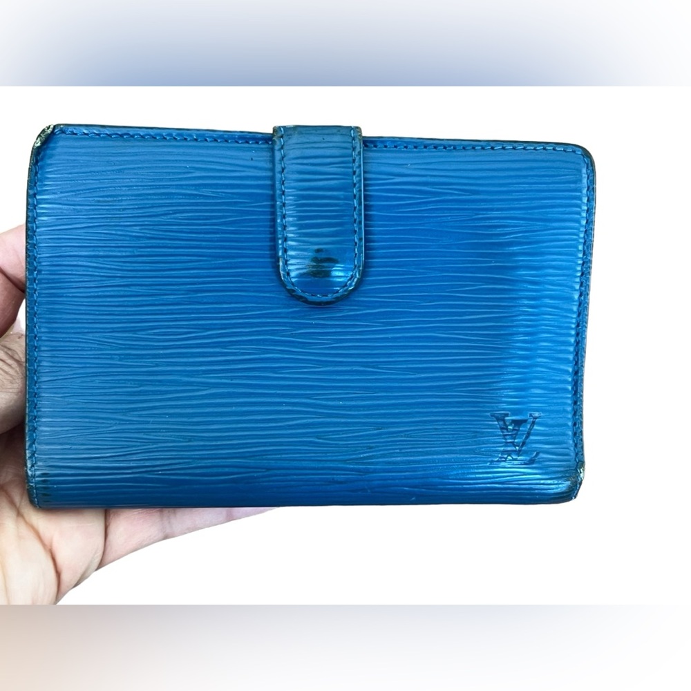 Louis Vuitton blue Epi kiss lock wallet